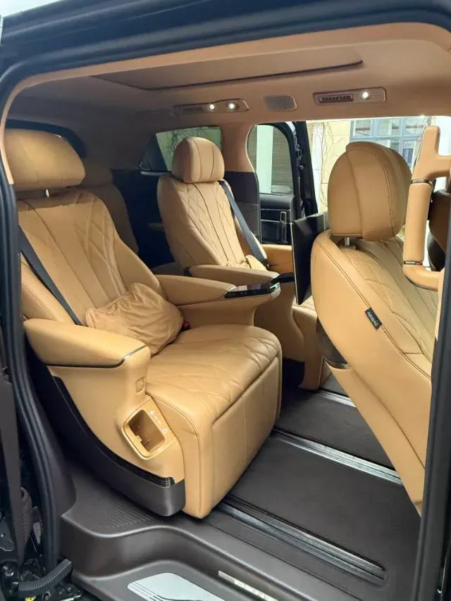 2025 Denza D9 1.5T 156HP L4 E-CVT PHEV 40KWH,autocango,china used car exporter,china ev exporter,chinese used car exporter,chinese used ev exporter