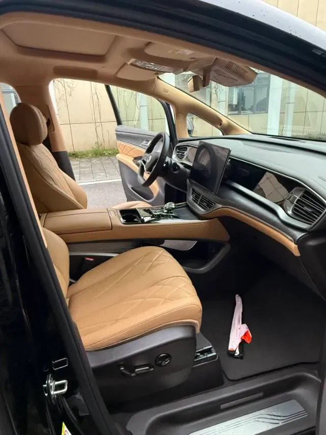 2025 Denza D9 1.5T 156HP L4 E-CVT PHEV 40KWH,autocango,china used car exporter,china ev exporter,chinese used car exporter,chinese used ev exporter