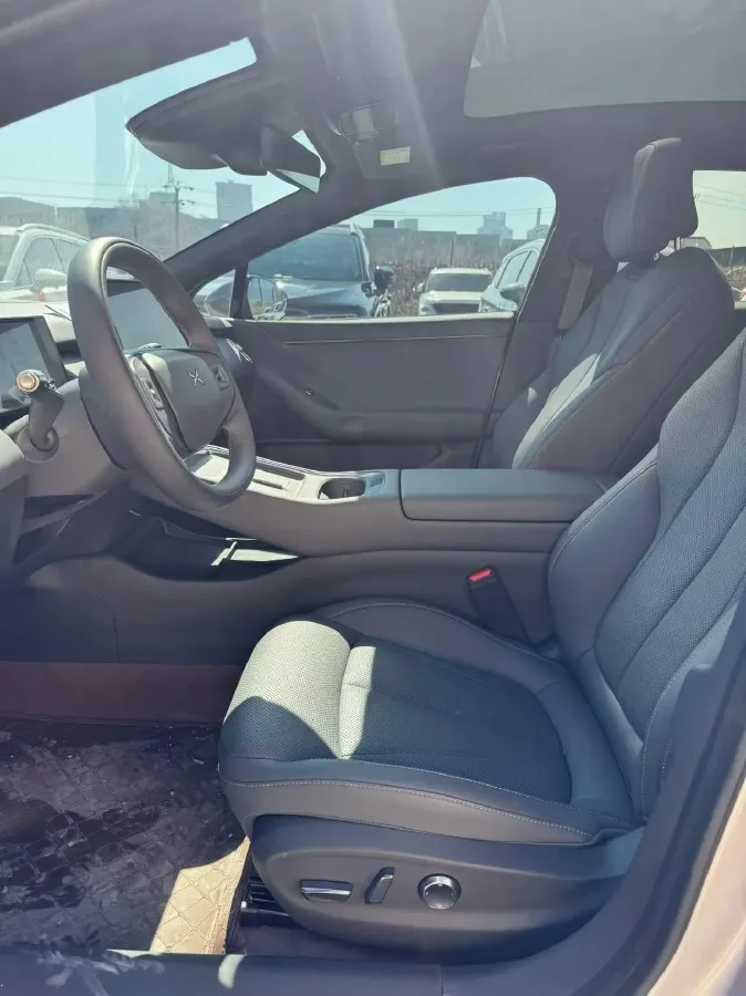 2024 Xpeng P7+ BEV 60.7KWH,autocango,china used car exporter,china ev exporter,chinese used car exporter,chinese used ev exporter