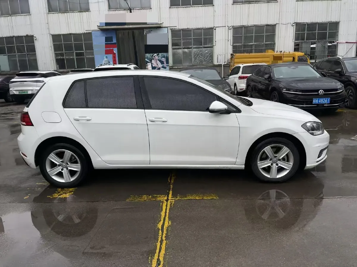 2018 Volkswagen Golf 1.6L 110HP L4 6AT,autocango,china used car exporter,china ev exporter,chinese used car exporter,chinese used ev exporter