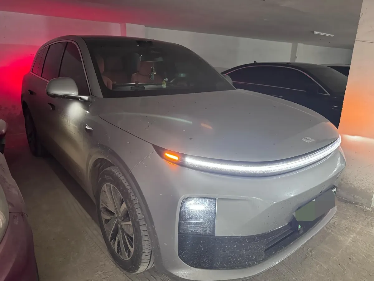 2025 Li L6 Range Extended 154HP L4 REEV,autocango,china used car exporter,china ev exporter,chinese used car exporter,chinese used ev exporter