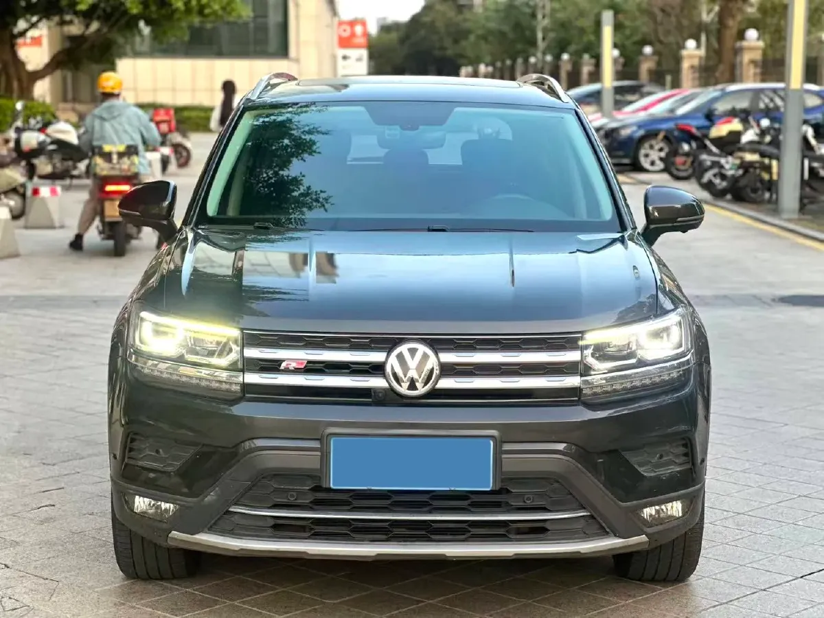 2020 Volkswagen Tharu 2.0T 186HP L4 7DCT,autocango,china used car exporter,china ev exporter,chinese used car exporter,chinese used ev exporter