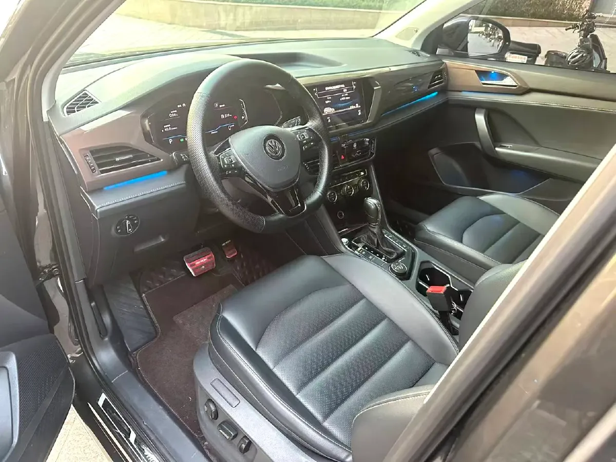 2020 Volkswagen Tharu 2.0T 186HP L4 7DCT,autocango,china used car exporter,china ev exporter,chinese used car exporter,chinese used ev exporter