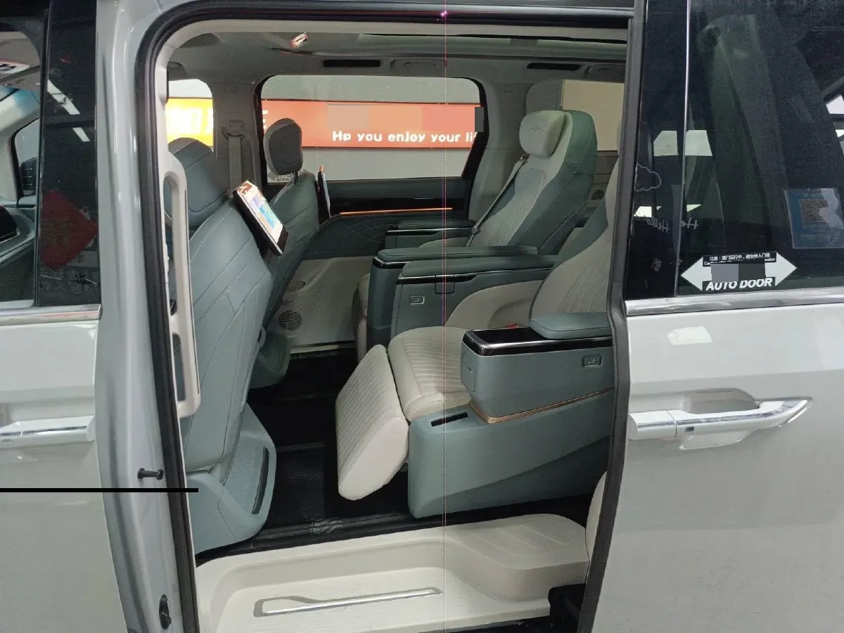 2022 MAXUS DaJia 9 BEV 90KWH,autocango,china used car exporter,china ev exporter,chinese used car exporter,chinese used ev exporter