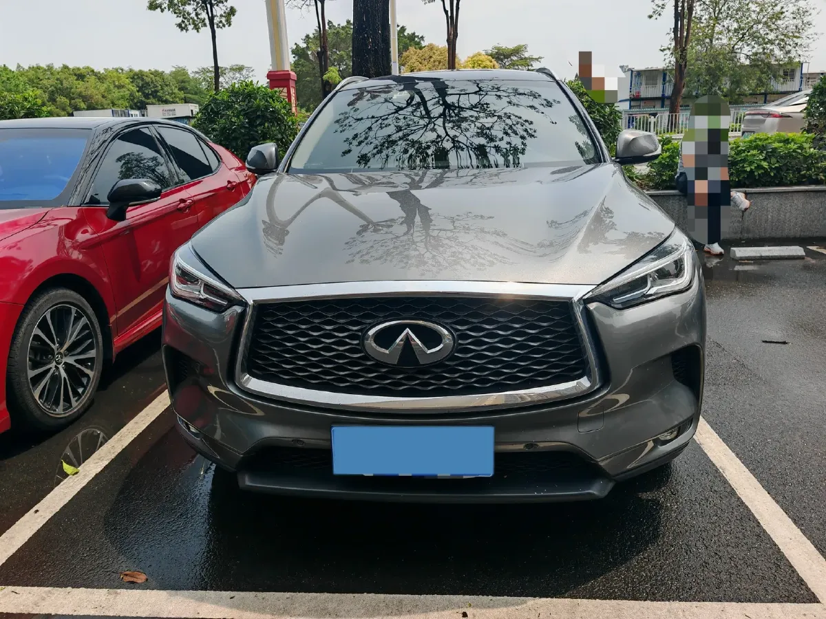 2018 Infiniti QX30 2.0T 211HP L4 7DCT,autocango,china used car exporter,china ev exporter,chinese used car exporter,chinese used ev exporter