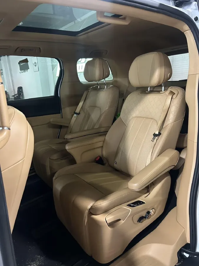 2022 Voyah Dream BEV 108.7KWH,autocango,china used car exporter,china ev exporter,chinese used car exporter,chinese used ev exporter