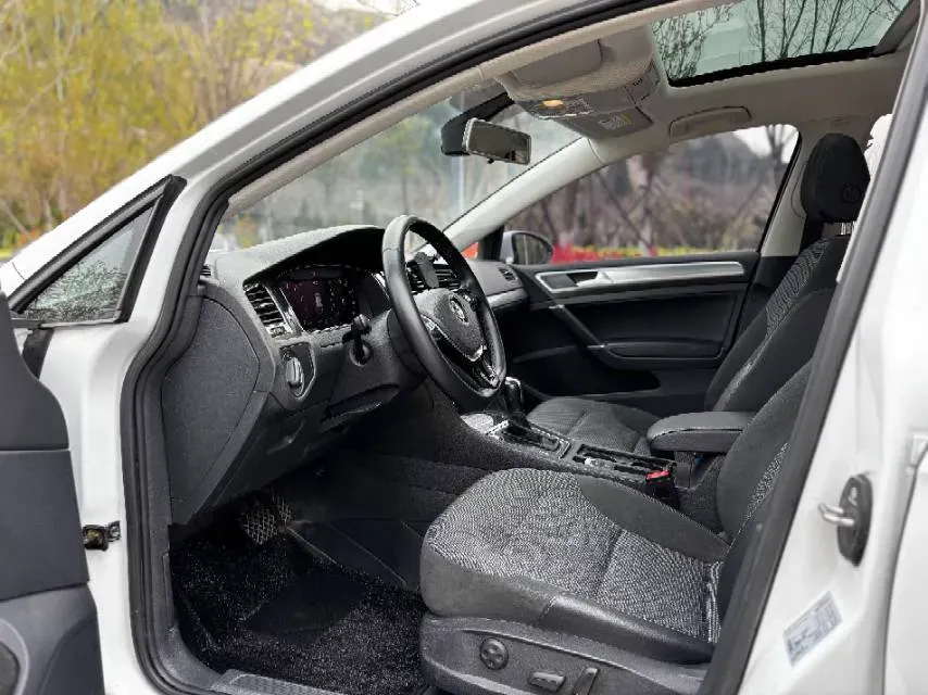 2020 Volkswagen Golf 1.4T 150HP L4 7DCT,autocango,china used car exporter,china ev exporter,chinese used car exporter,chinese used ev exporter