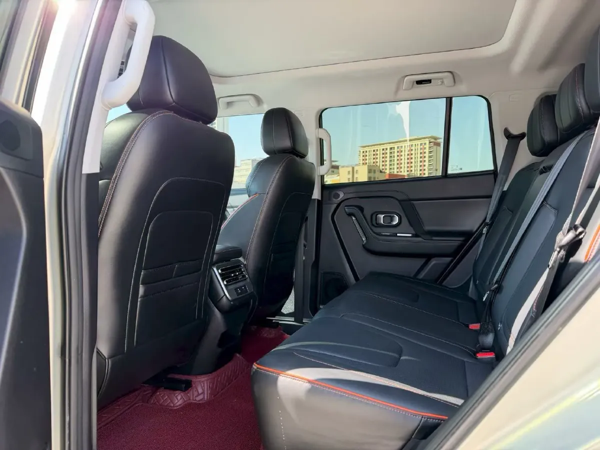 2025 MAXUS XinTu V70 2.0T 150HP L4 9AT,autocango,china used car exporter,china ev exporter,chinese used car exporter,chinese used ev exporter