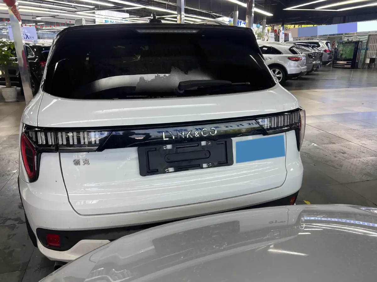 2018 Isuzu Mu-X 3.0T 177HP L4 6AT,autocango,china used car exporter,china ev exporter,chinese used car exporter,chinese used ev exporter