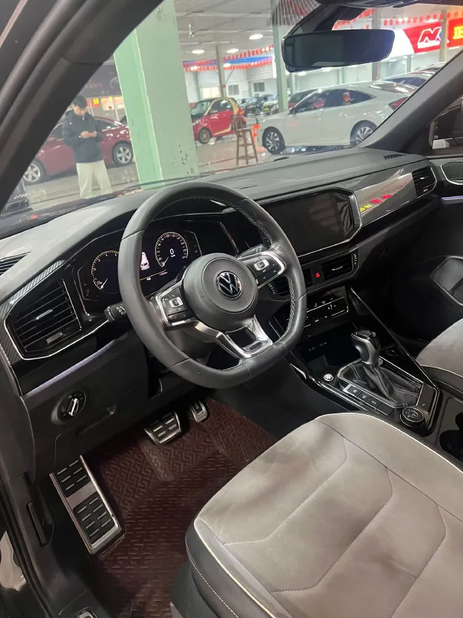 2021 Volkswagen Tayron 2.0T 220HP L4 7DCT,autocango,china used car exporter,china ev exporter,chinese used car exporter,chinese used ev exporter