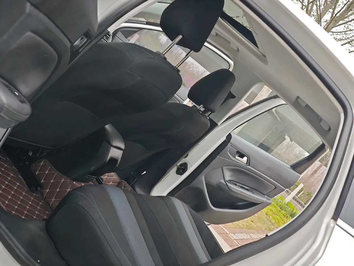 2018 Peugeot 308 1.6L 117HP L4 6AT,autocango,china used car exporter,china ev exporter,chinese used car exporter,chinese used ev exporter