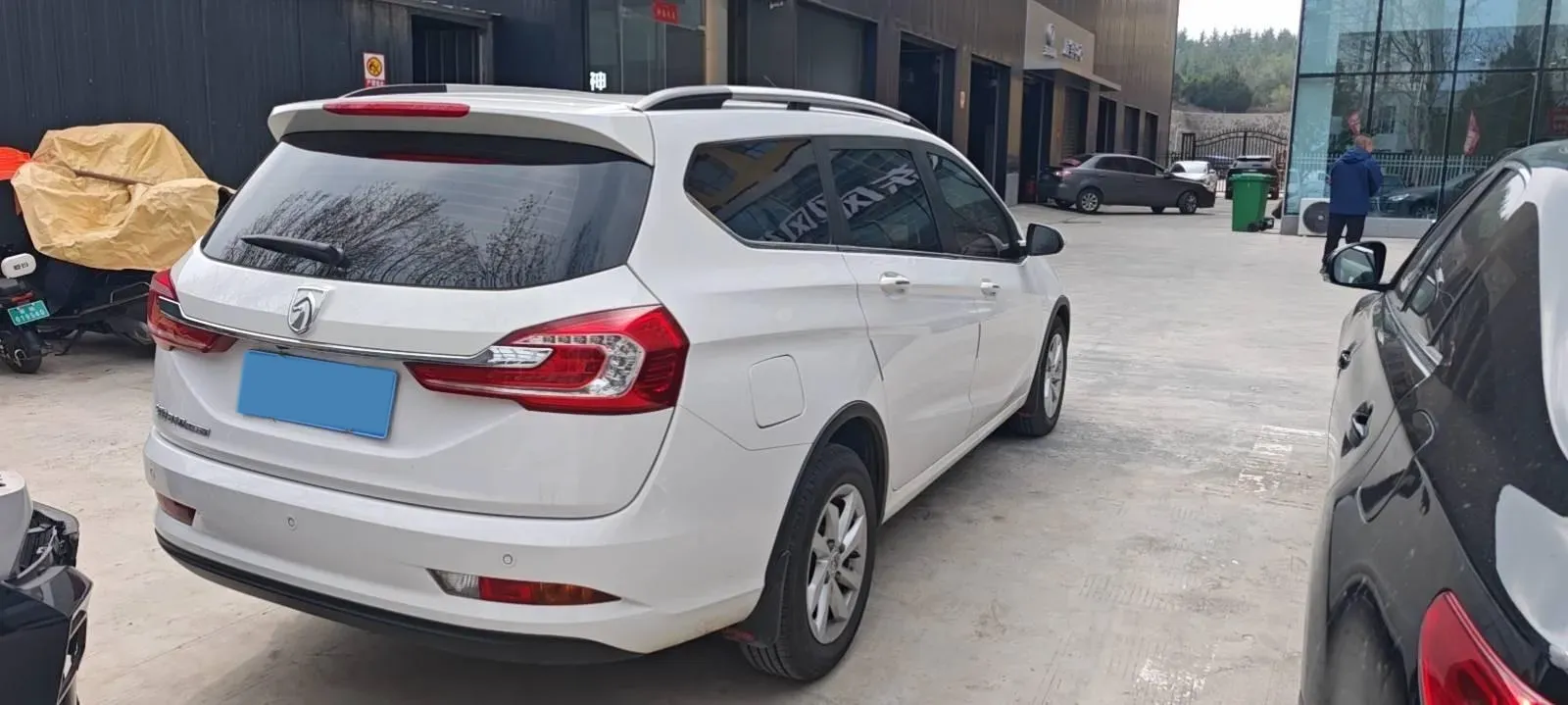 2017 BaoJun 310W 1.5L 112HP L4 6MT,autocango,china used car exporter,china ev exporter,chinese used car exporter,chinese used ev exporter