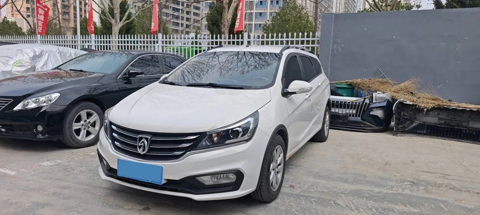 2017 BaoJun 310W 1.5L 112HP L4 6MT,autocango,china used car exporter,china ev exporter,chinese used car exporter,chinese used ev exporter