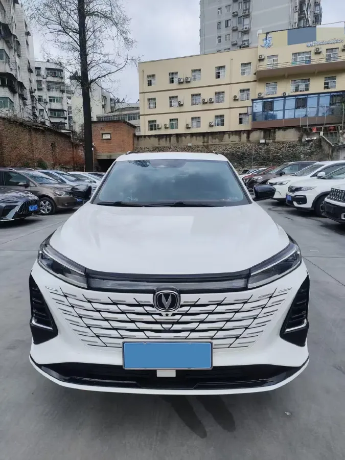 2024 ChangAn CS75 Plus 1.5T 188HP L4 8AT,autocango,china used car exporter,china ev exporter,chinese used car exporter,chinese used ev exporter