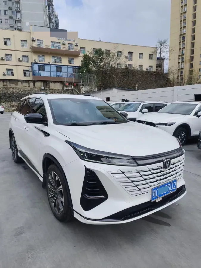 2024 ChangAn CS75 Plus 1.5T 188HP L4 8AT,autocango,china used car exporter,china ev exporter,chinese used car exporter,chinese used ev exporter
