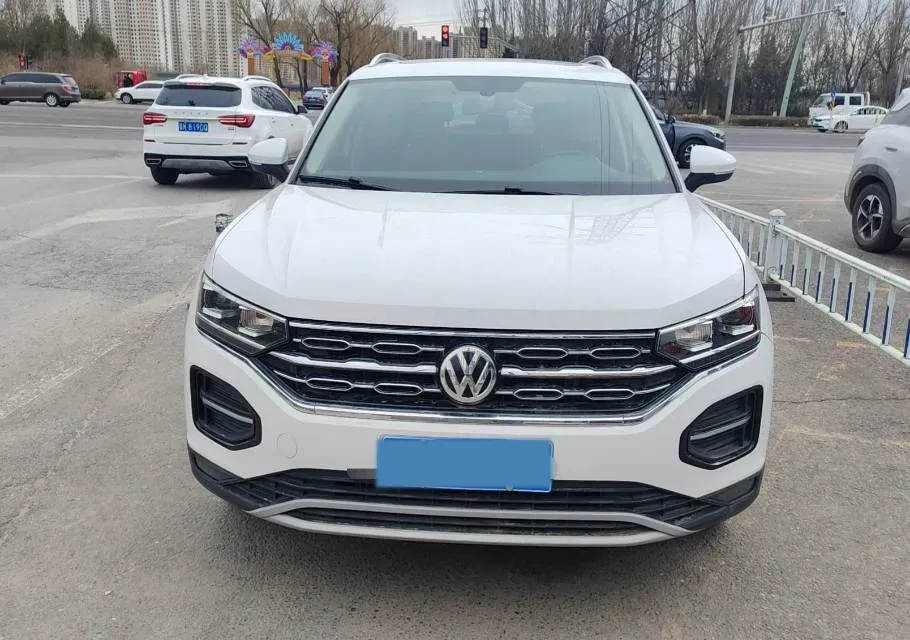 2019 MINI CLUBMAN 1.5T 102HP L3 6AT,autocango,china used car exporter,china ev exporter,chinese used car exporter,chinese used ev exporter