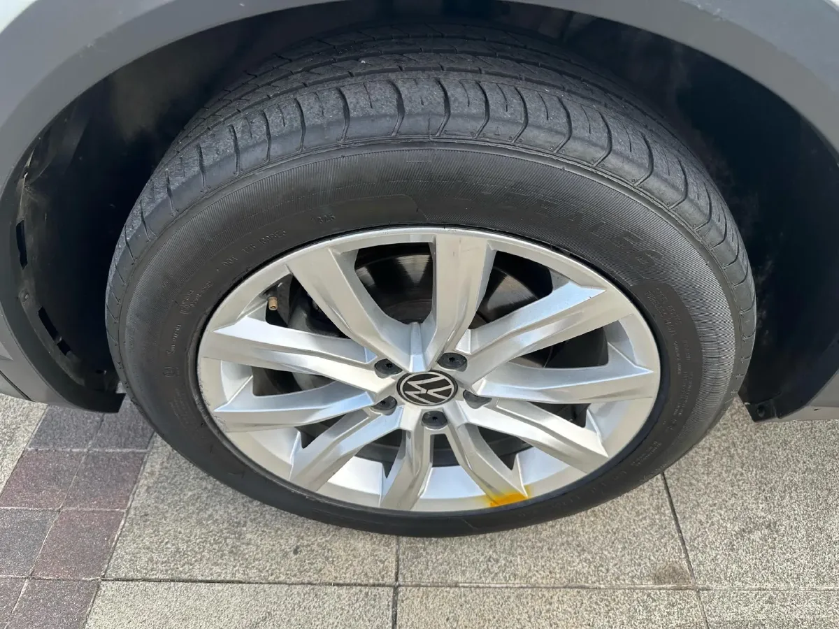 2022 Volkswagen T-Roc 1.4T 150HP L4 7DCT,autocango,china used car exporter,china ev exporter,chinese used car exporter,chinese used ev exporter