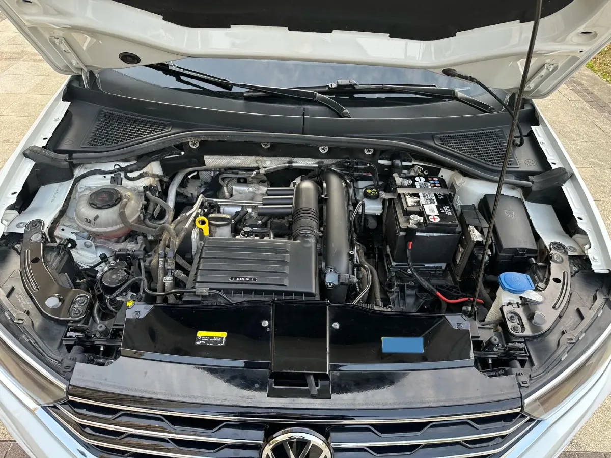 2022 Volkswagen T-Roc 1.4T 150HP L4 7DCT,autocango,china used car exporter,china ev exporter,chinese used car exporter,chinese used ev exporter