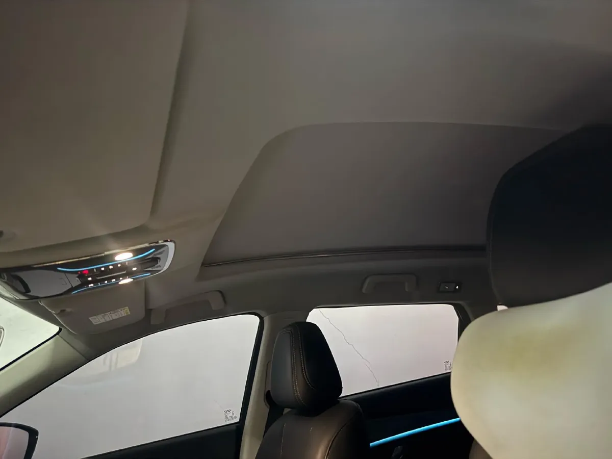 2023 ChangAn Oshan X7 Plus 1.5T 188HP L4 7DCT,autocango,china used car exporter,china ev exporter,chinese used car exporter,chinese used ev exporter