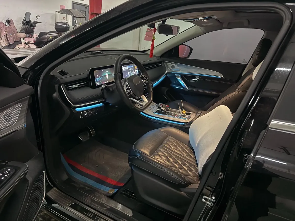 2023 ChangAn Oshan X7 Plus 1.5T 188HP L4 7DCT,autocango,china used car exporter,china ev exporter,chinese used car exporter,chinese used ev exporter