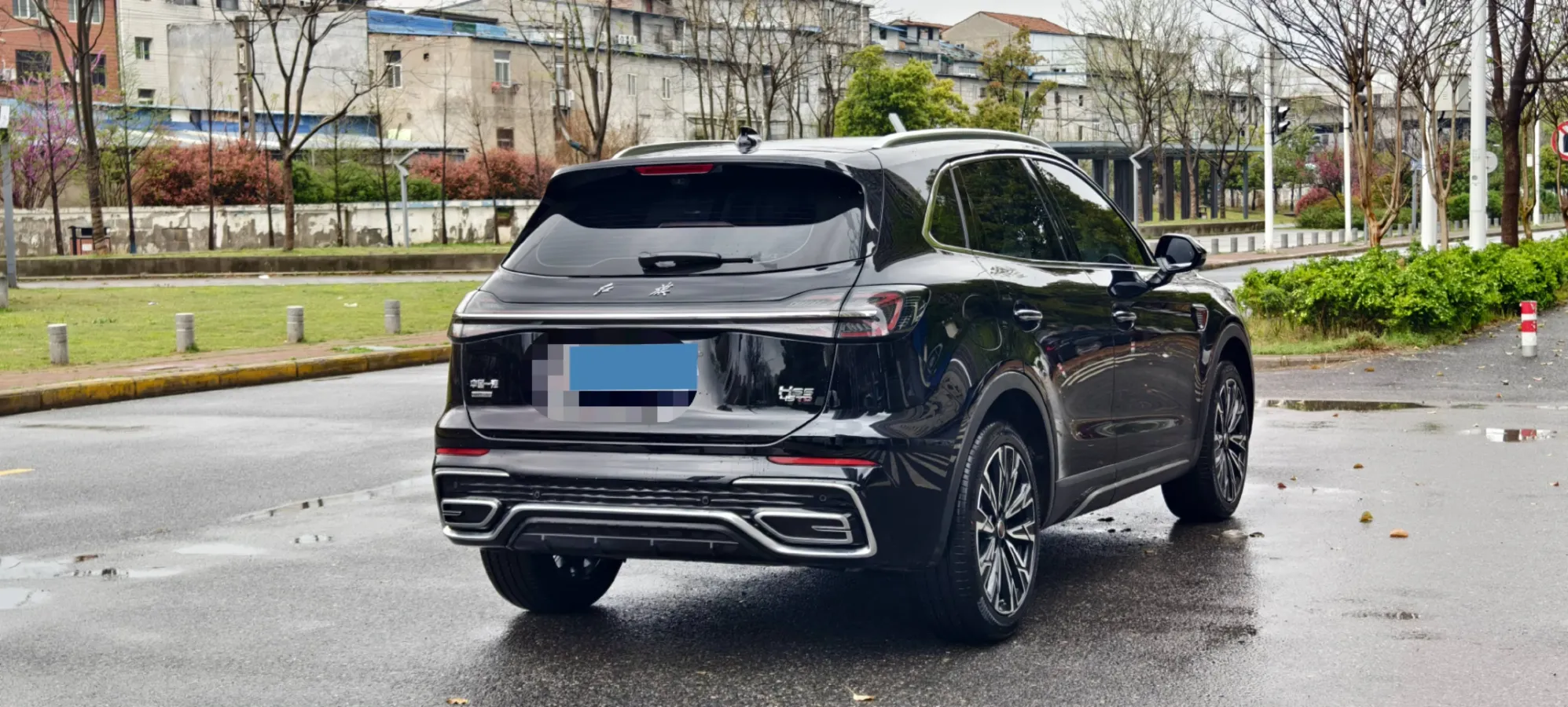 2025 HongQi HS5 2.0T 252HP L4 8AT,autocango,china used car exporter,china ev exporter,chinese used car exporter,chinese used ev exporter