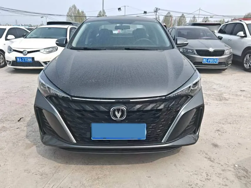 2025 ChangAn Eado 1.5L 110HP L4 5MT,autocango,china used car exporter,china ev exporter,chinese used car exporter,chinese used ev exporter