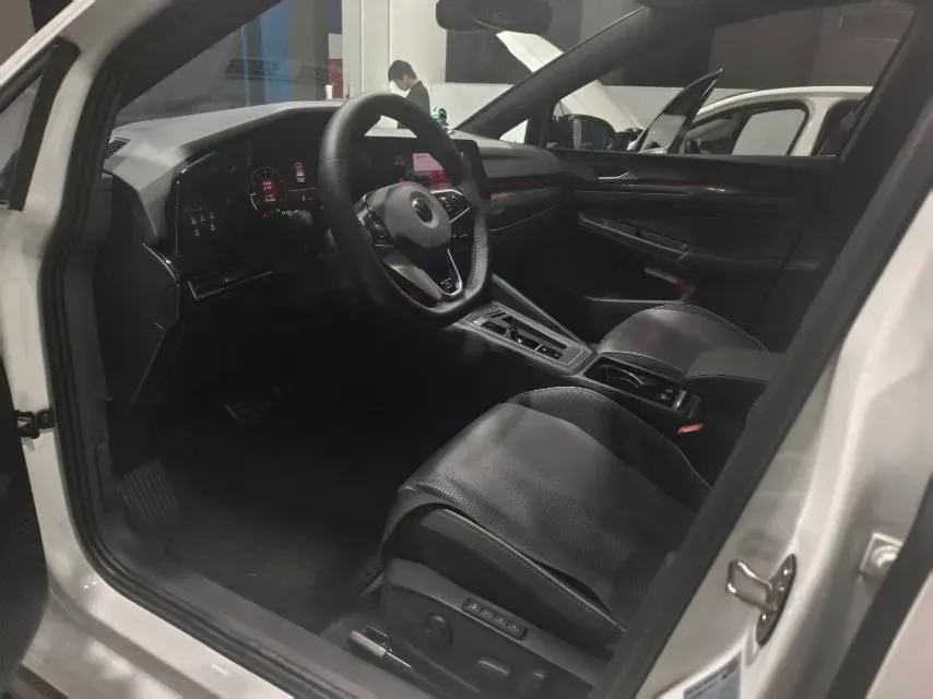 2023 Volkswagen Golf 1.4T 150HP L4 7DCT,autocango,china used car exporter,china ev exporter,chinese used car exporter,chinese used ev exporter