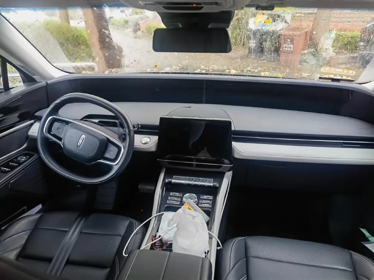 2025 Lincoln Nautilus 2.0T 261HP L4 8AT,autocango,china used car exporter,china ev exporter,chinese used car exporter,chinese used ev exporter