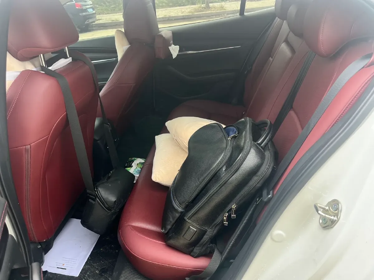 2025 Mazda 3 Axela 2.0L 158HP L4 6AT,autocango,china used car exporter,china ev exporter,chinese used car exporter,chinese used ev exporter