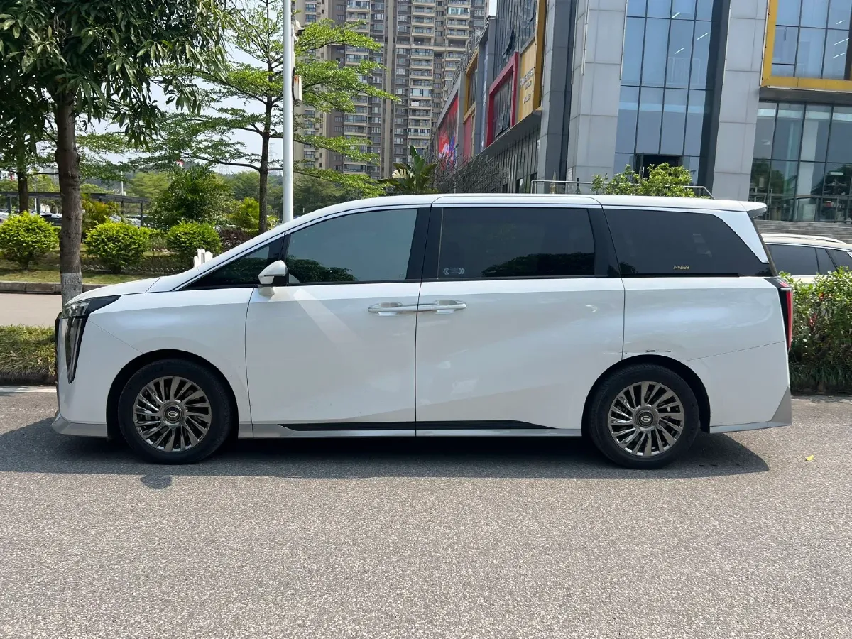 2023 GAC Trumpchi M8 2.0T 252HP L4 8AT,autocango,china used car exporter,china ev exporter,chinese used car exporter,chinese used ev exporter
