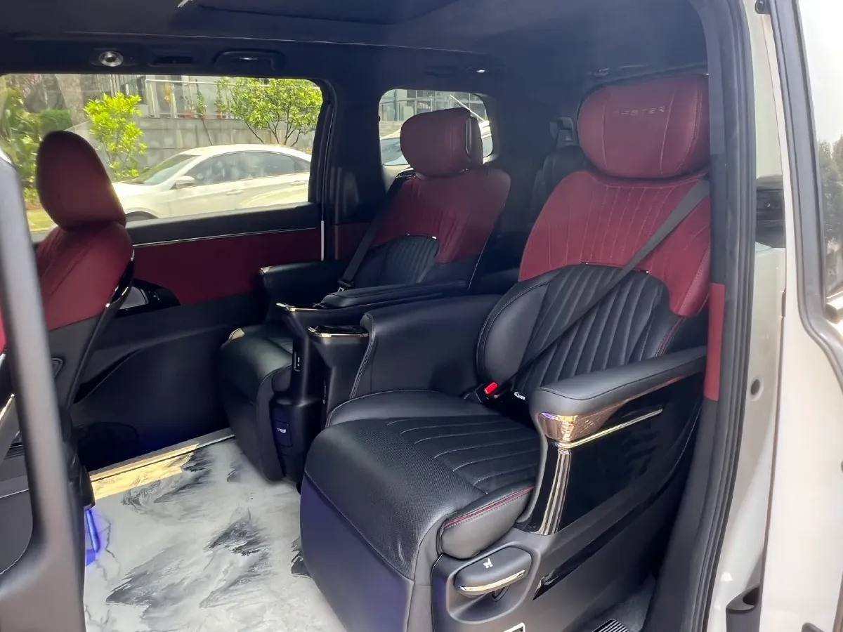 2023 GAC Trumpchi M8 2.0T 252HP L4 8AT,autocango,china used car exporter,china ev exporter,chinese used car exporter,chinese used ev exporter