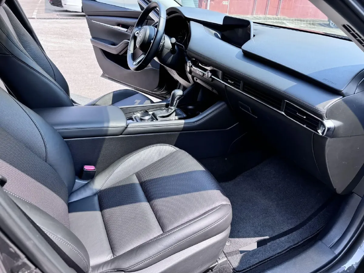 2021 Mazda 3 Axela 2.0L 158HP L4 6AT,autocango,china used car exporter,china ev exporter,chinese used car exporter,chinese used ev exporter