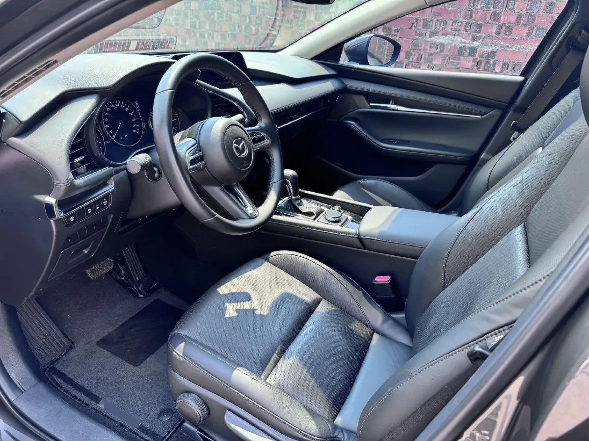 2021 Mazda 3 Axela 2.0L 158HP L4 6AT,autocango,china used car exporter,china ev exporter,chinese used car exporter,chinese used ev exporter