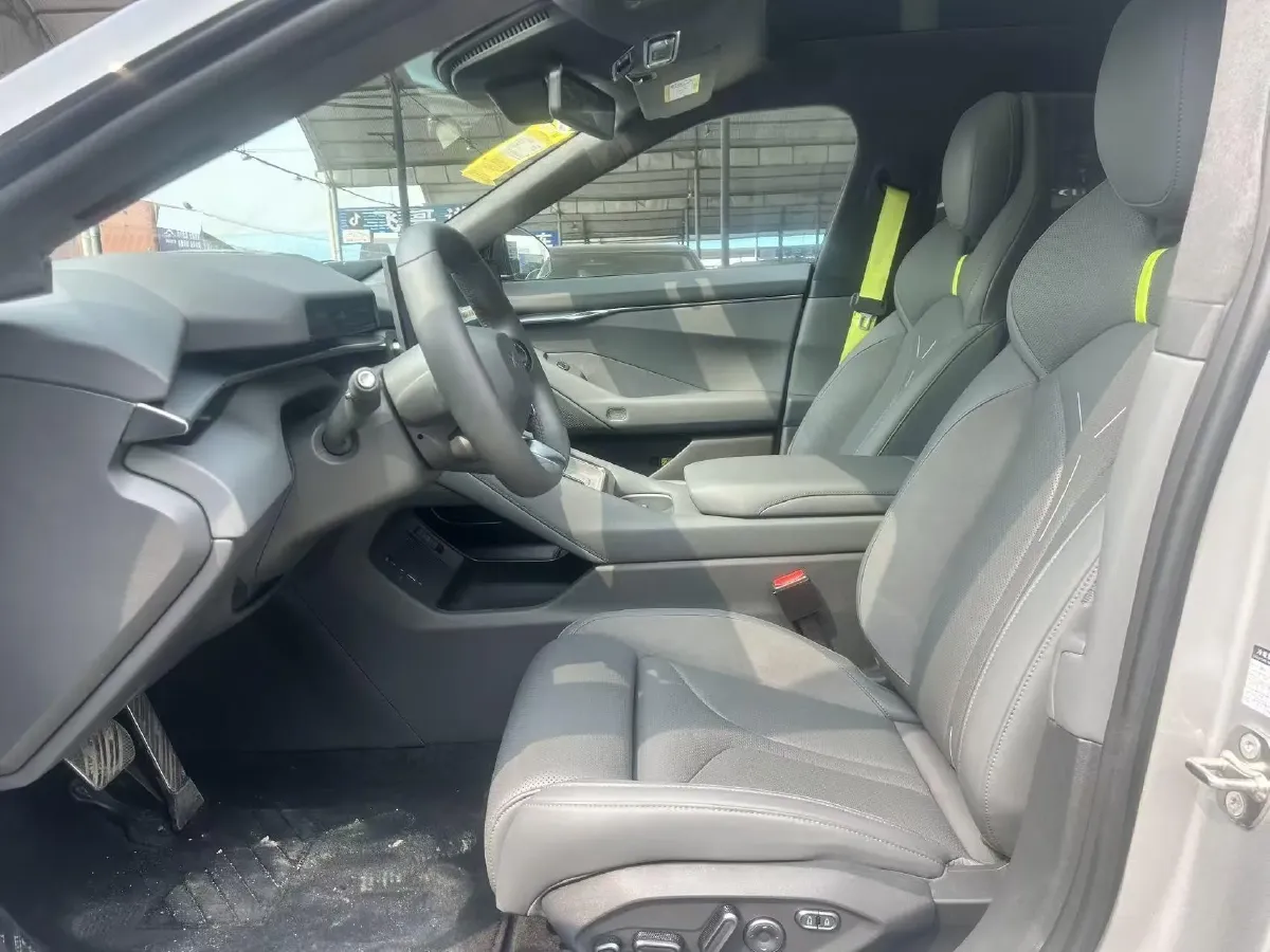 2025 Xpeng P7 BEV,autocango,china used car exporter,china ev exporter,chinese used car exporter,chinese used ev exporter