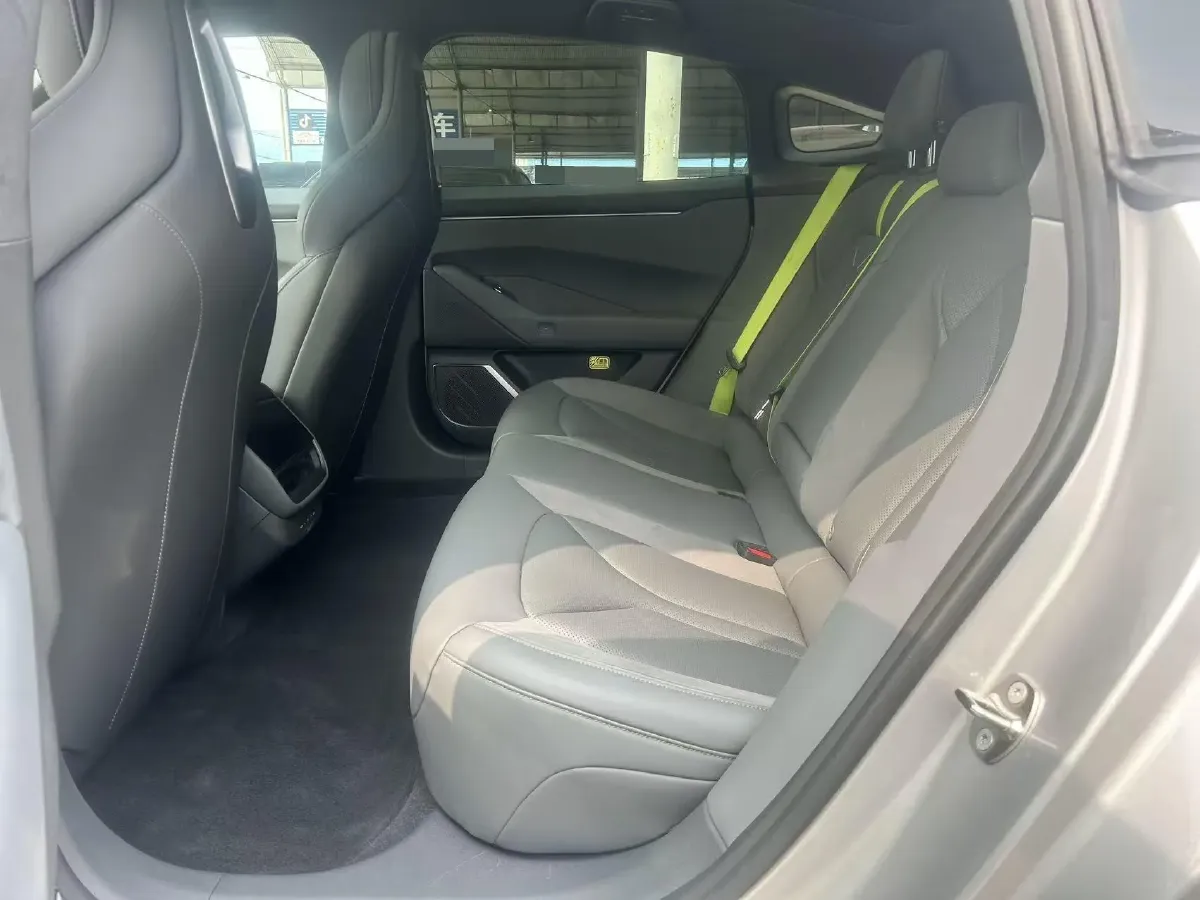 2025 Xpeng P7 BEV,autocango,china used car exporter,china ev exporter,chinese used car exporter,chinese used ev exporter