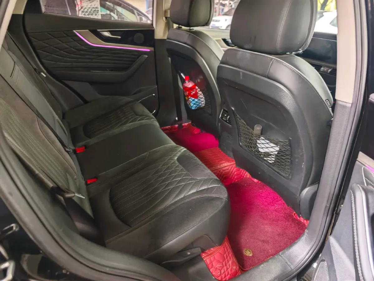 2022 HongQi HS5 2.0T 224HP L4 6AT,autocango,china used car exporter,china ev exporter,chinese used car exporter,chinese used ev exporter