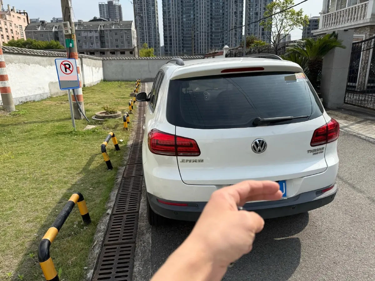 2016 Volkswagen Touran 1.4T 150HP L4 7DCT,autocango,china used car exporter,china ev exporter,chinese used car exporter,chinese used ev exporter