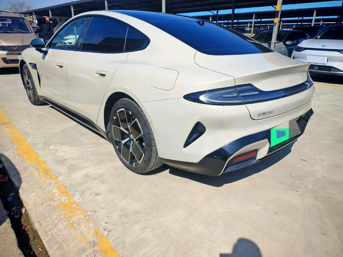 2024 MI SU7 BEV 73.6KWH,autocango,china used car exporter,china ev exporter,chinese used car exporter,chinese used ev exporter