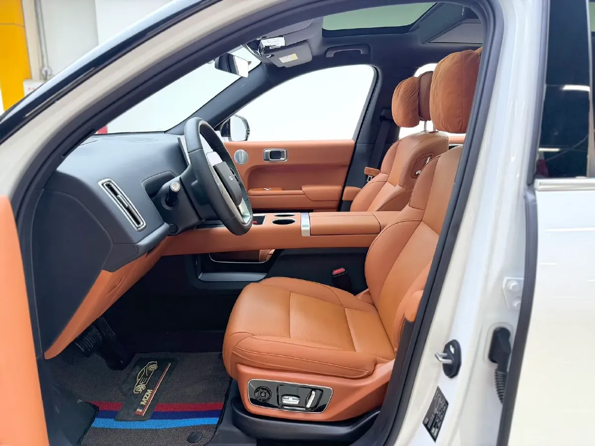 2024 Li L8 Range Extended 154HP REEV 42.8KWH,autocango,china used car exporter,china ev exporter,chinese used car exporter,chinese used ev exporter