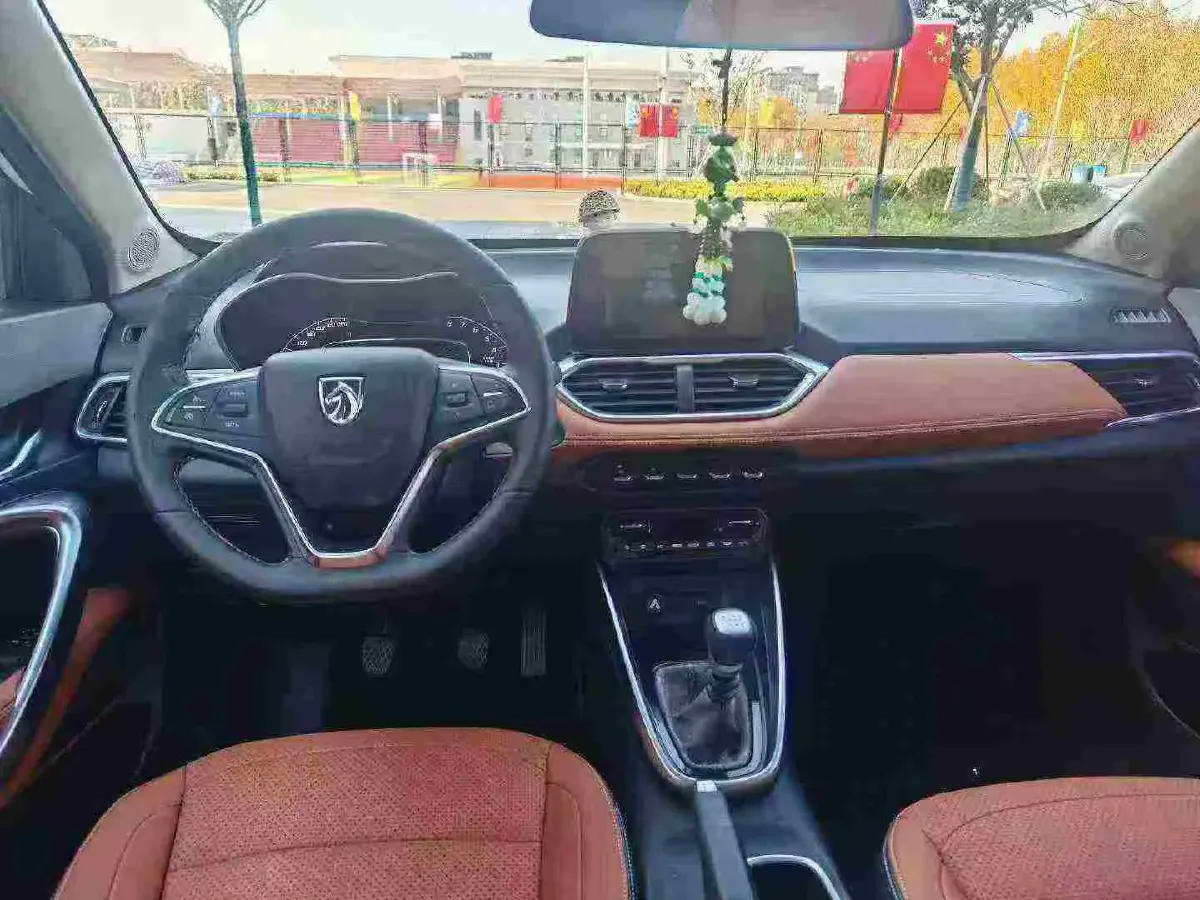2017 BaoJun 510 1.5L 112HP L4 6MT,autocango,china used car exporter,china ev exporter,chinese used car exporter,chinese used ev exporter
