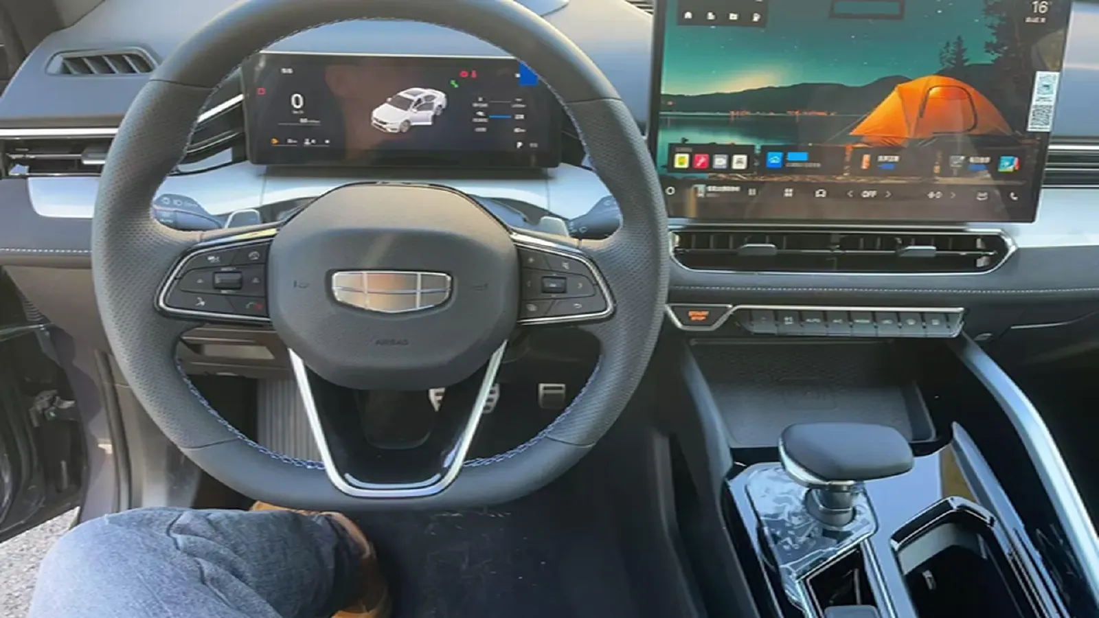 2025 Geely Preface 2.0T 238HP L4 8AT,autocango,china used car exporter,china ev exporter,chinese used car exporter,chinese used ev exporter