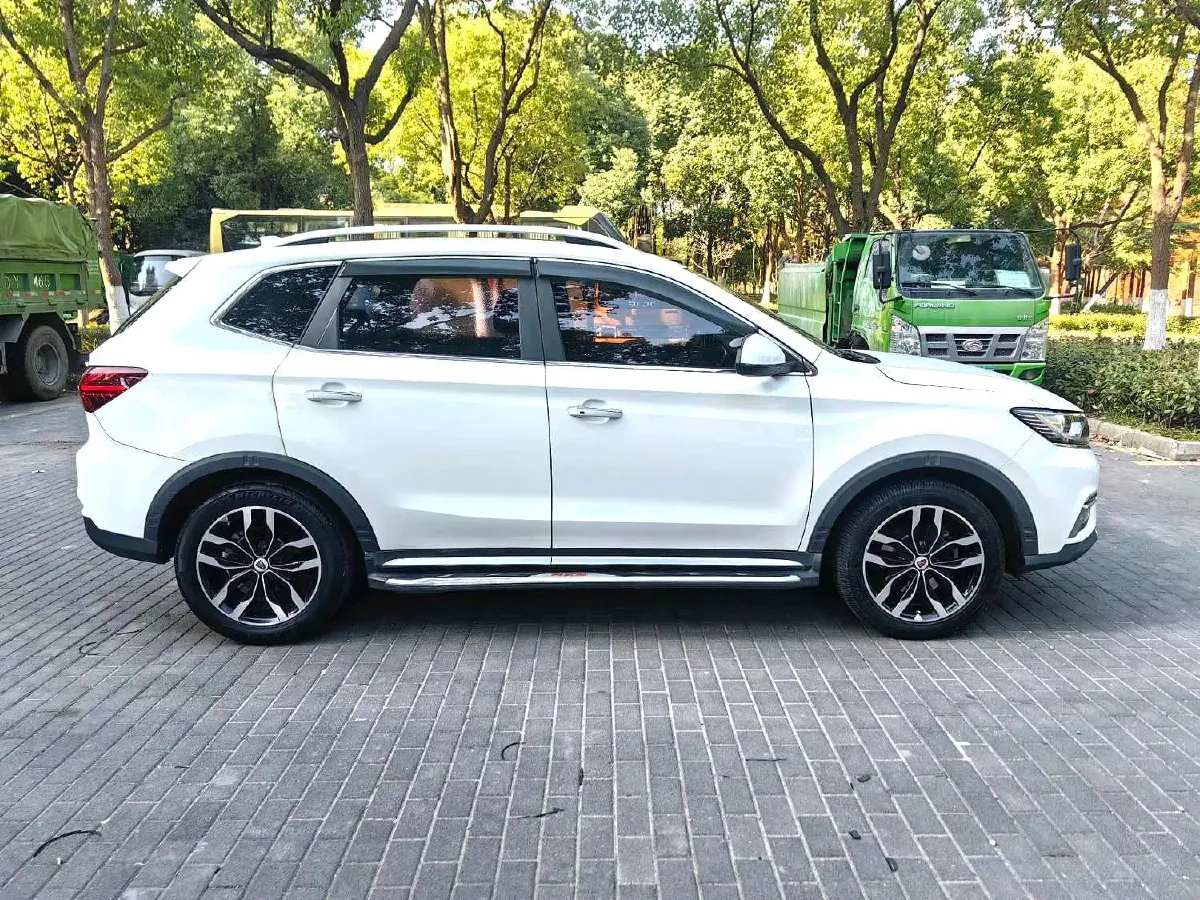 2020 Roewe RX5 1.5T 169HP L4 7DCT,autocango,china used car exporter,china ev exporter,chinese used car exporter,chinese used ev exporter