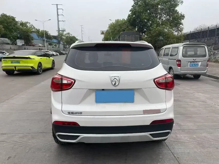 2017 BaoJun 510 1.5L 112HP L4 6MT,autocango,china used car exporter,china ev exporter,chinese used car exporter,chinese used ev exporter