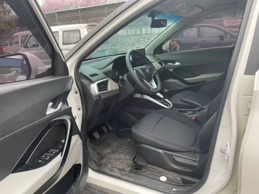 2017 BaoJun 510 1.5L 112HP L4 6MT,autocango,china used car exporter,china ev exporter,chinese used car exporter,chinese used ev exporter