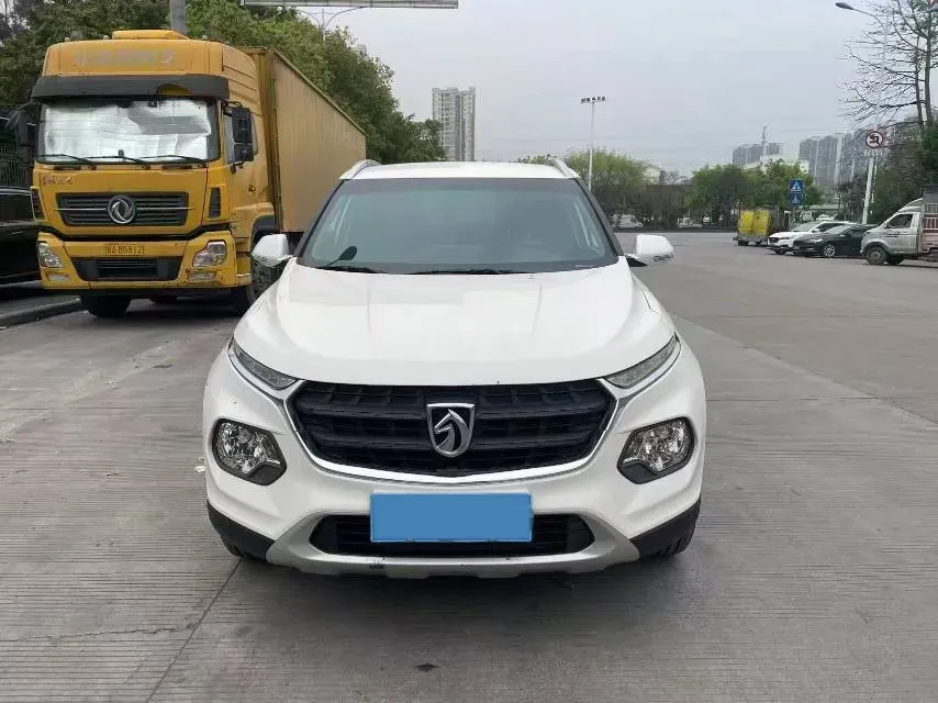 2017 BaoJun 510 1.5L 112HP L4 6MT,autocango,china used car exporter,china ev exporter,chinese used car exporter,chinese used ev exporter