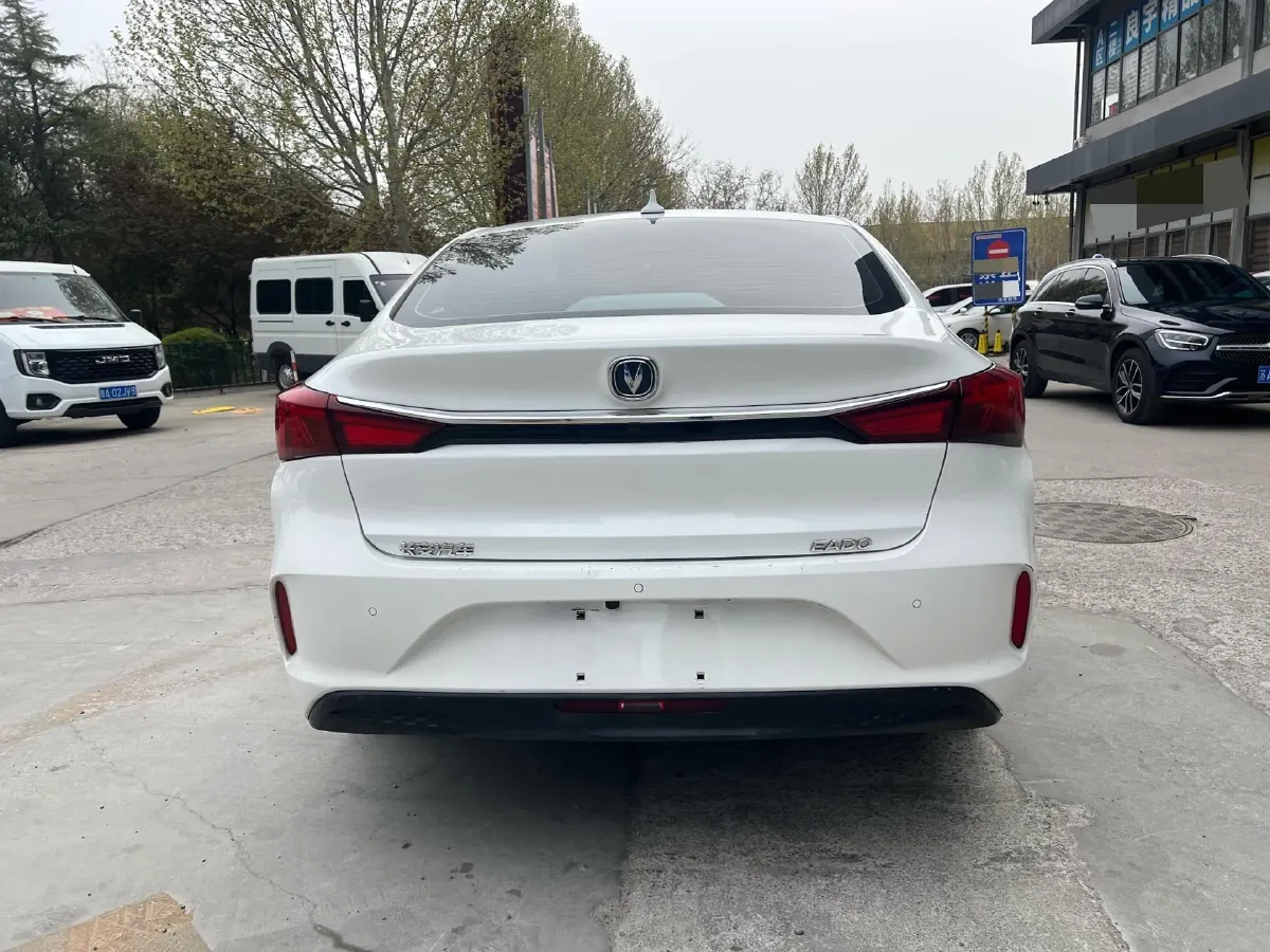 2020 Dongfeng RuiQi 6 BEV 67.09KWH,autocango,china used car exporter,china ev exporter,chinese used car exporter,chinese used ev exporter