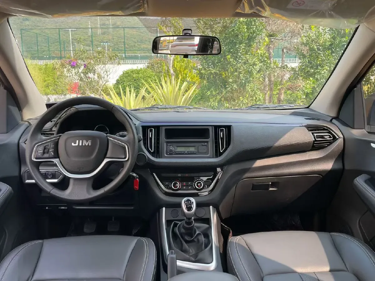 2023 Isuzu RE-MAX Jim 2.5T 143HP L4 6MT,autocango,china used car exporter,china ev exporter,chinese used car exporter,chinese used ev exporter