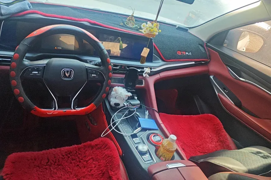 2021 ChangAn CS75 Plus 1.5T 178HP L4 6AT,autocango,china used car exporter,china ev exporter,chinese used car exporter,chinese used ev exporter