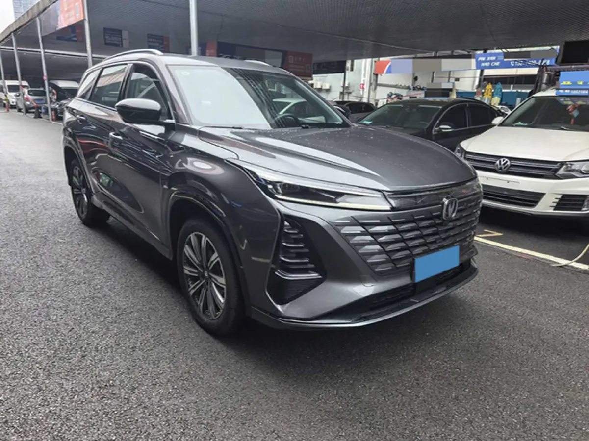 2025 ChangAn CS75 Plus 1.5T 188HP L4 8AT,autocango,china used car exporter,china ev exporter,chinese used car exporter,chinese used ev exporter