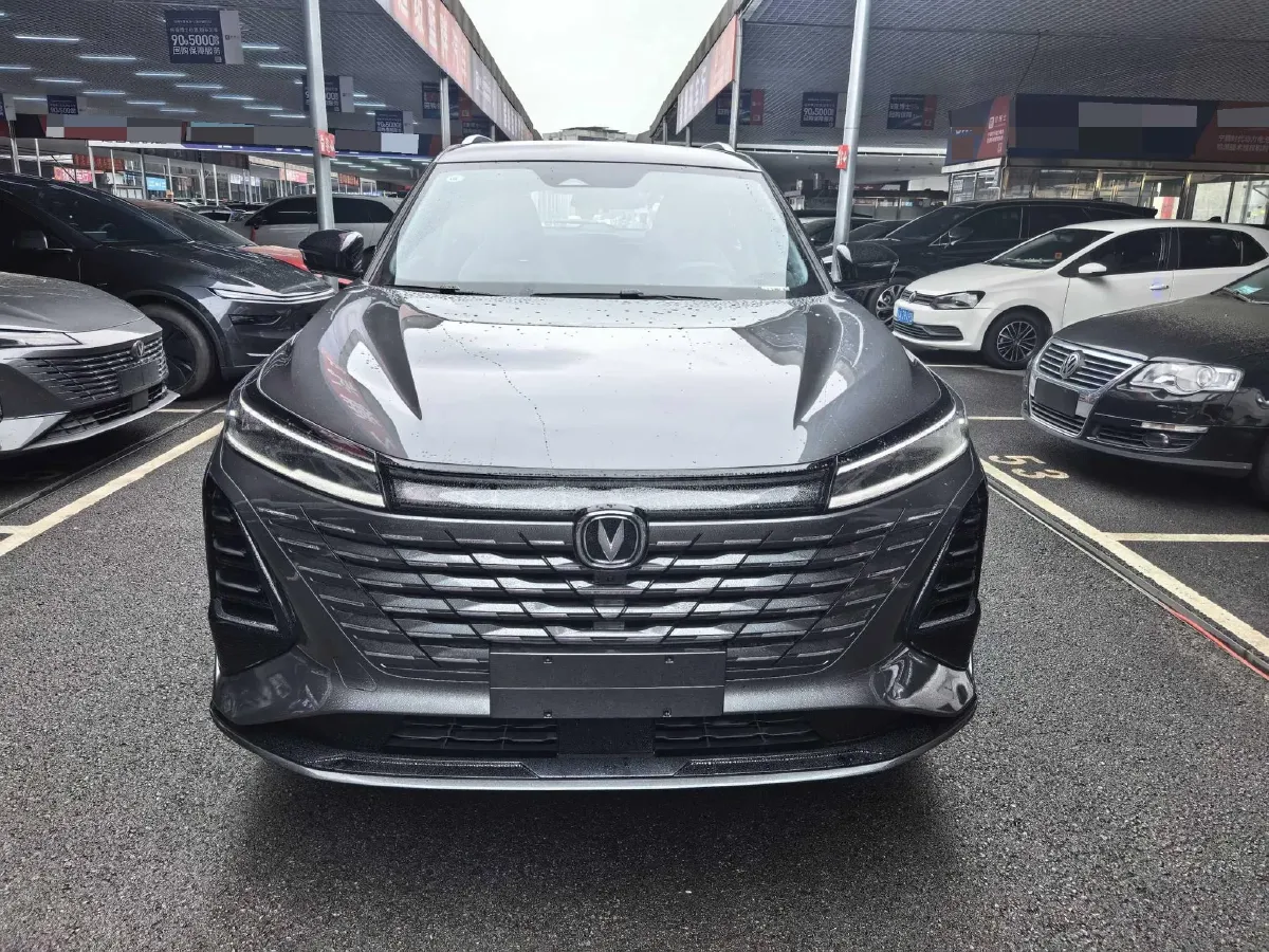 2025 ChangAn CS75 Plus 1.5T 188HP L4 8AT,autocango,china used car exporter,china ev exporter,chinese used car exporter,chinese used ev exporter